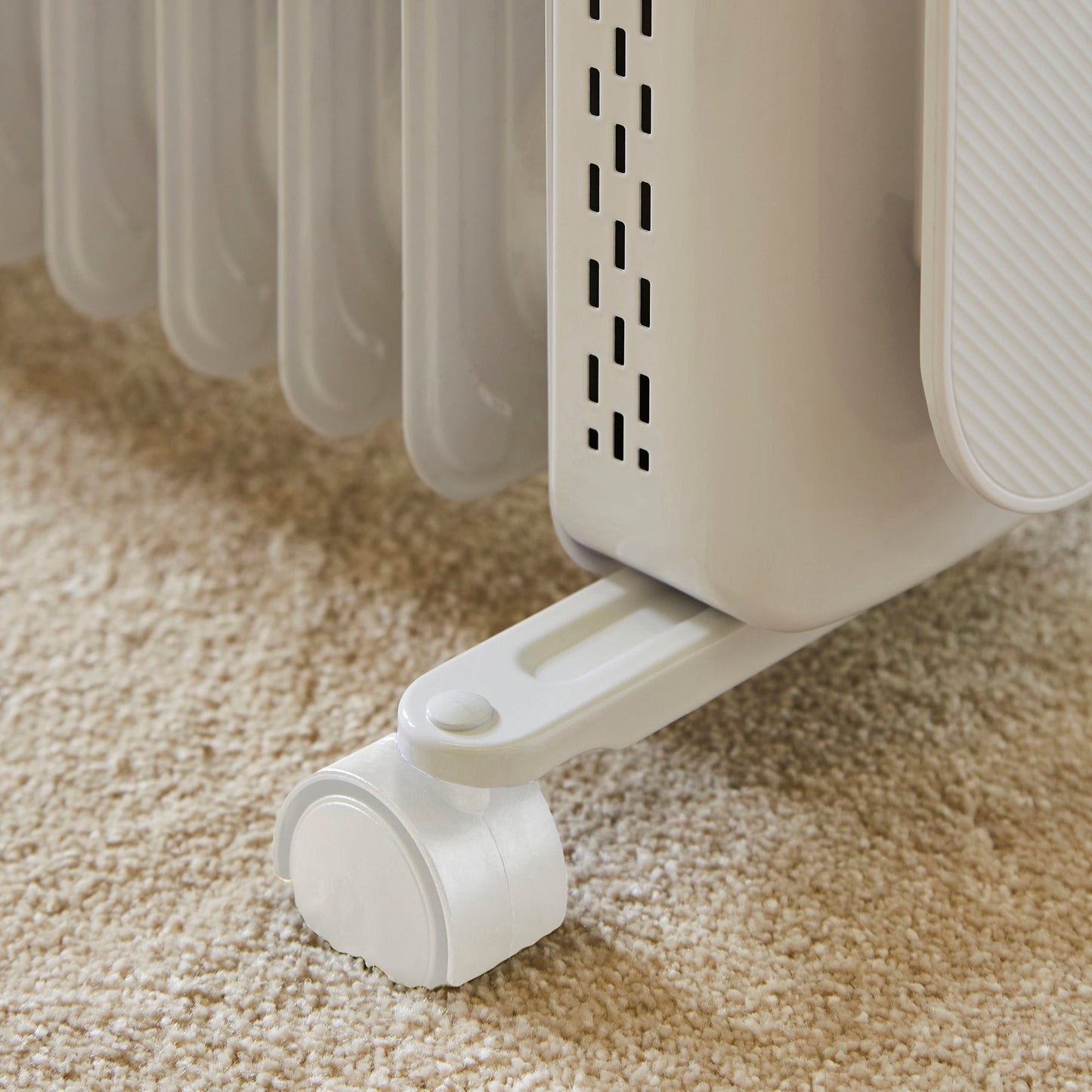 HeatFlux 1.5kw Digital Oil Filled Radiator with Remote Control - White