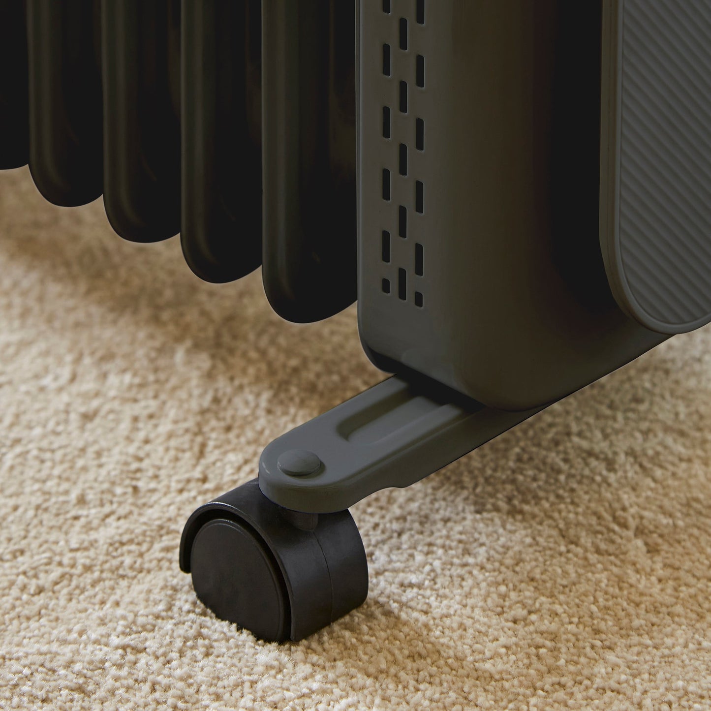 HeatFlux 2.5kw Digital Oil Filled Radiator with Remote Control - Grey