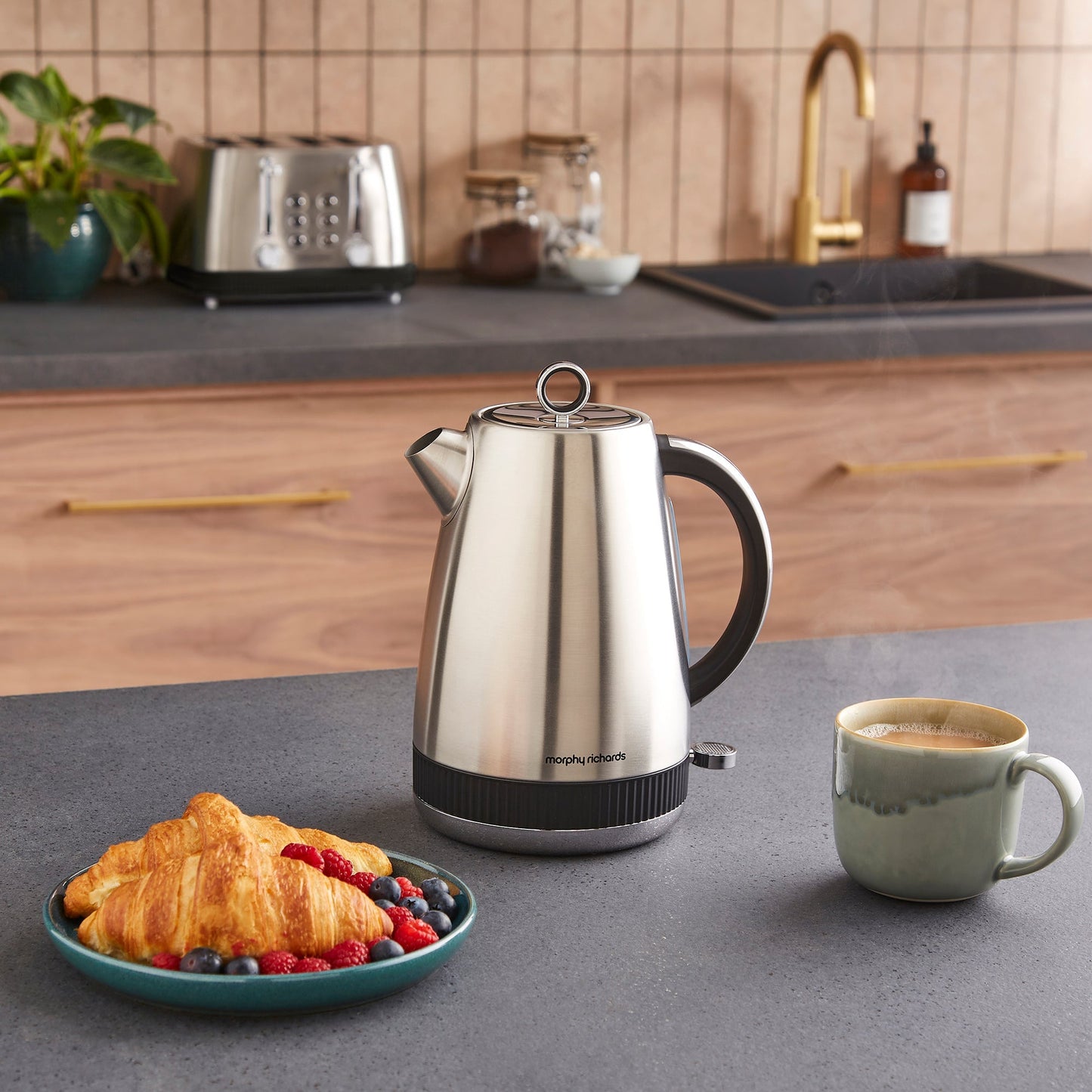 Mexborough 1.7L Jug Kettle - Black
