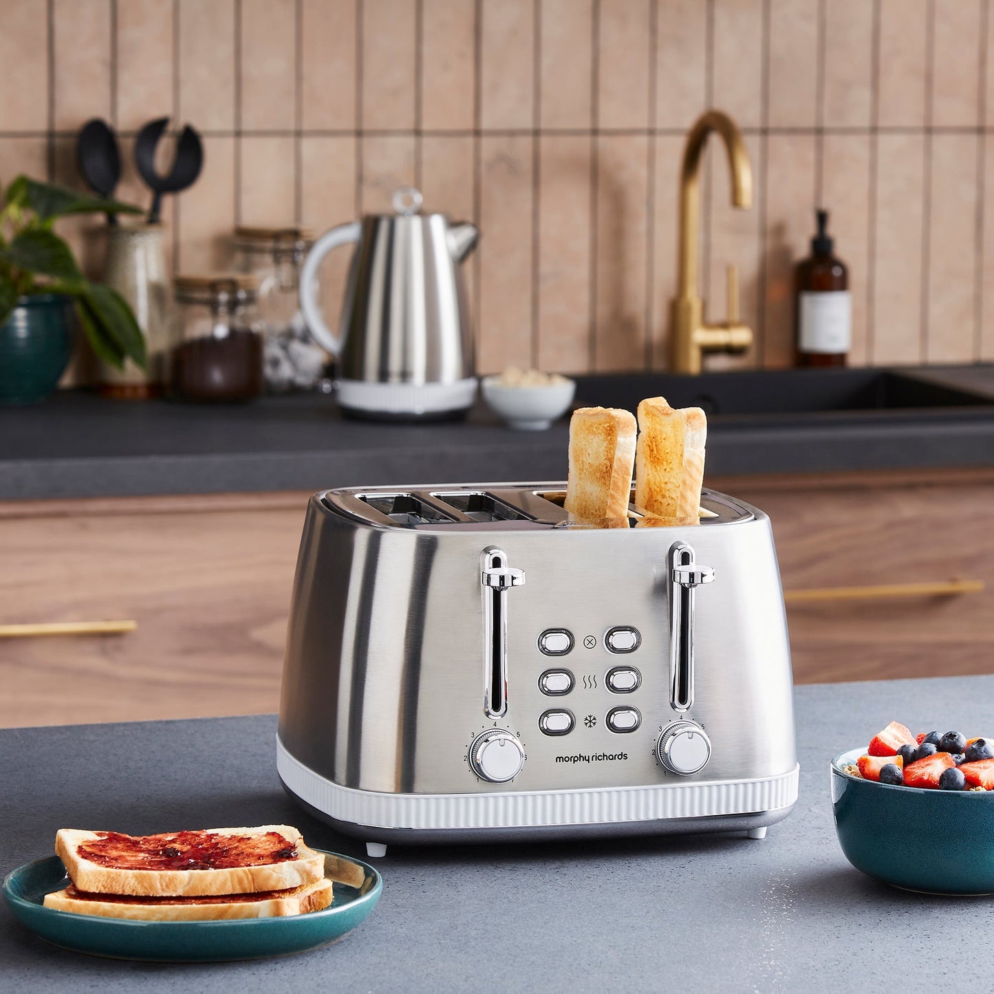 Mexborough White Kettle & Toaster Set